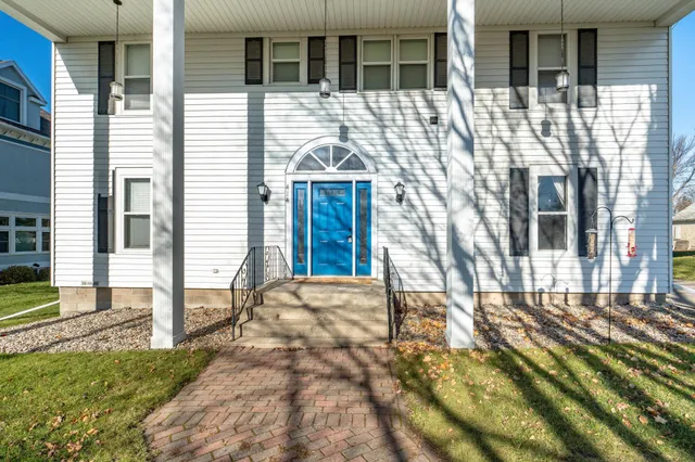 $239,900 | 414 East Division Street, Elbow Lake, MN 56531