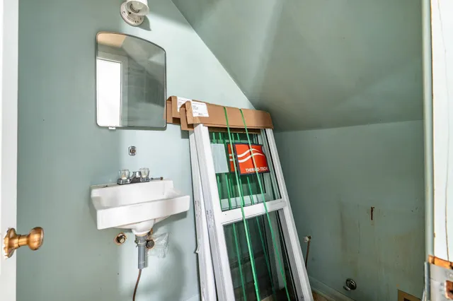 $239,900 | 414 East Division Street, Elbow Lake, MN 56531