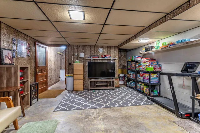 $239,900 | 414 East Division Street, Elbow Lake, MN 56531