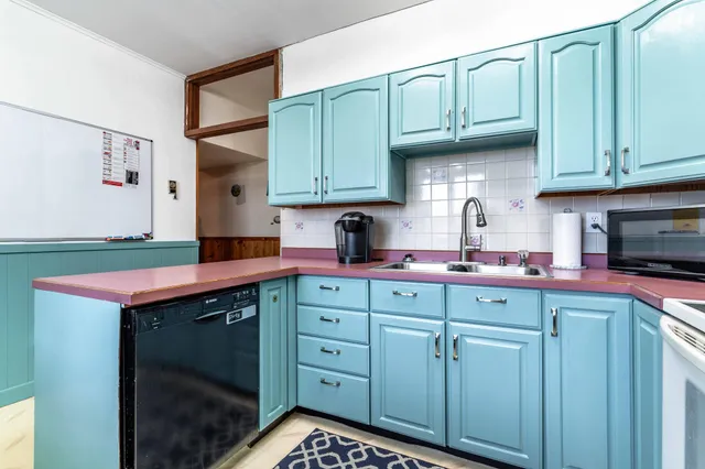 $239,900 | 414 East Division Street, Elbow Lake, MN 56531