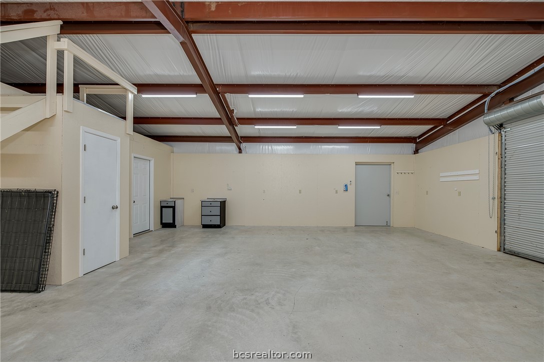 4192 WAGONWHEEL Road Bryan, TX 77808 - Photo 31 of 41