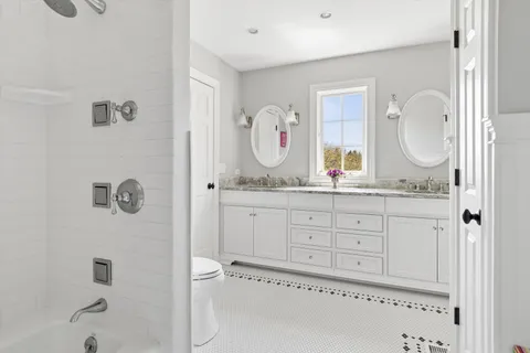 $1,350,000 | 10612 Burnham Court, Naperville, IL 60564