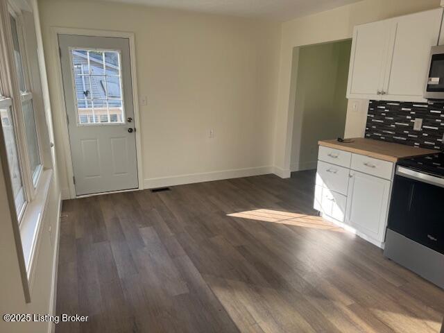 144 Greenbriar Road Milton, KY 40045 - Photo 5 of 14 Kitchen 2