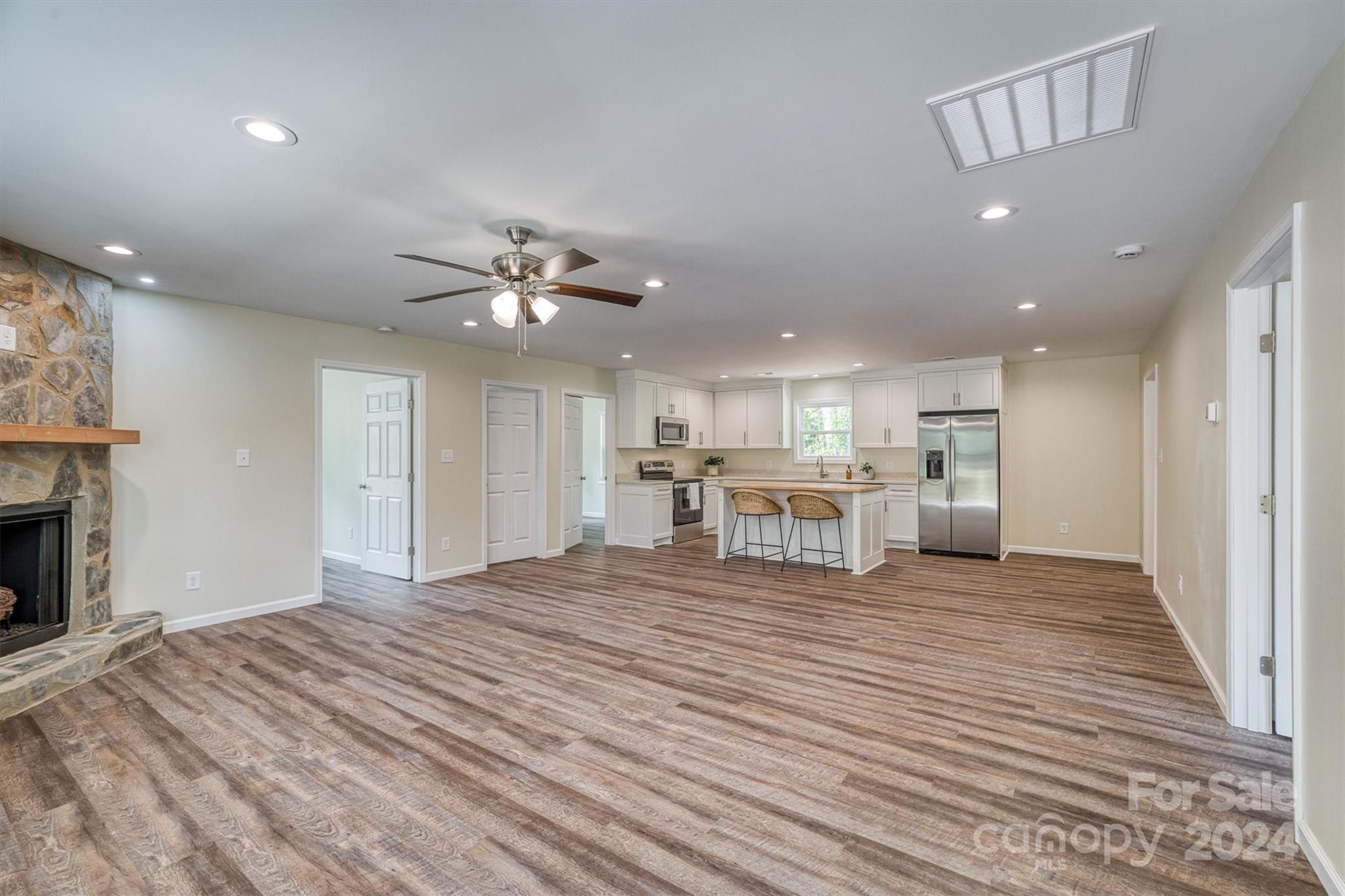 1087 Coffey Road Morganton, NC 28655 - Photo 5 of 30 Gallery Image 5