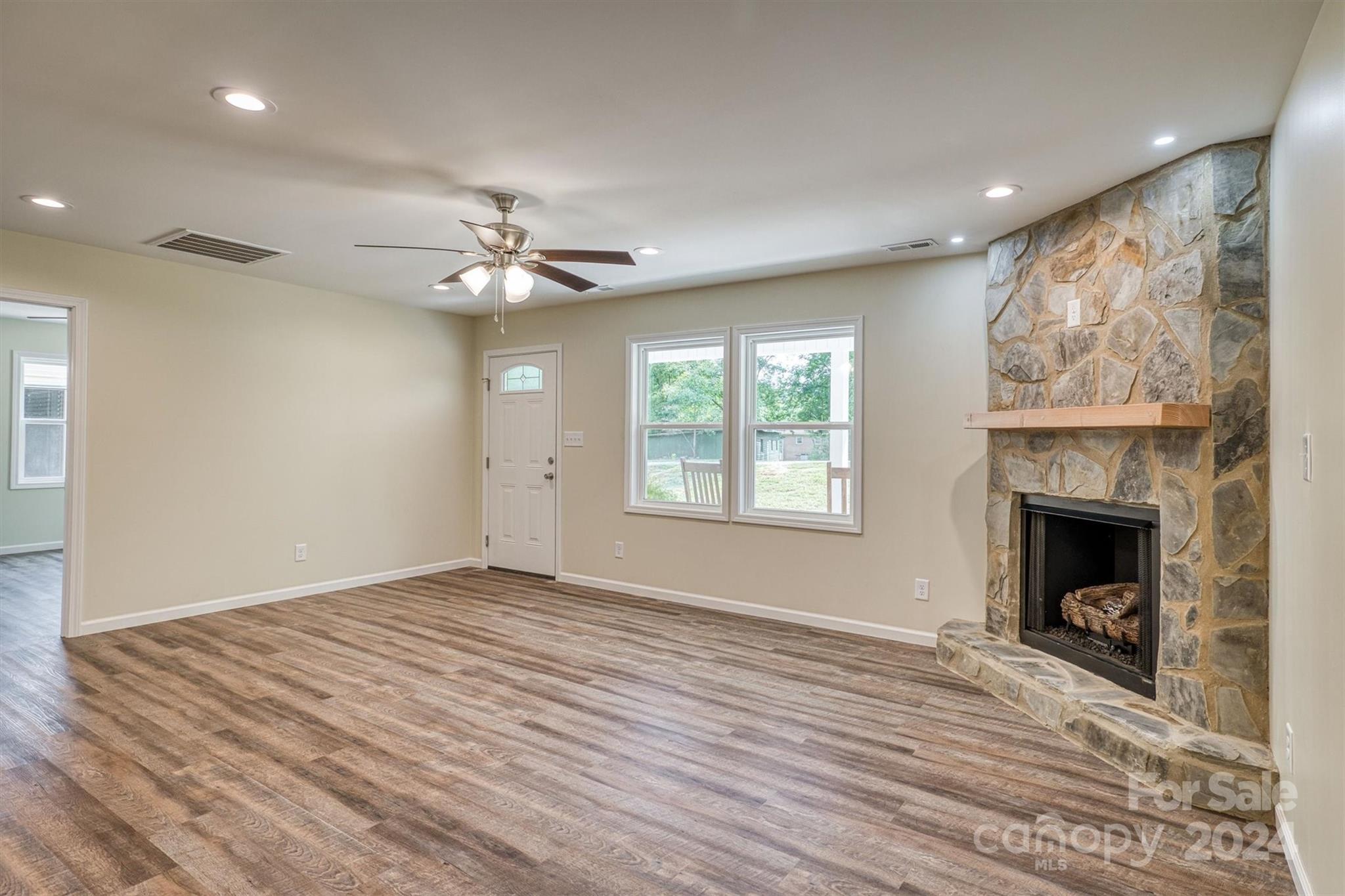 1087 Coffey Road Morganton, NC 28655 - Photo 8 of 30 Gallery Image 8