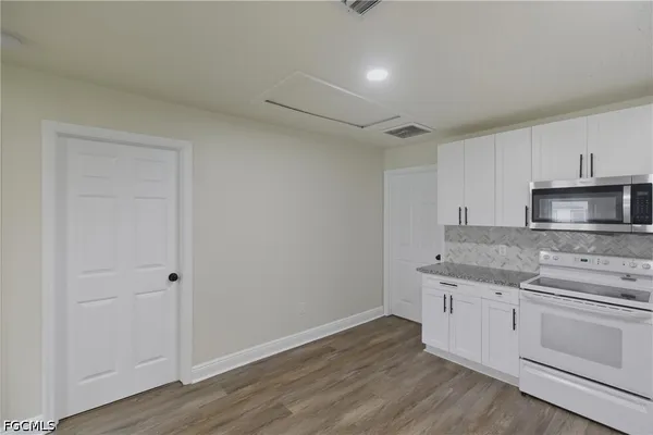 $239,900 | 25 Cypress Street, North Fort Myers, FL 33903