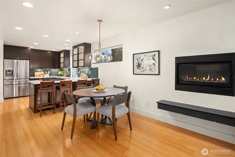 $1,068,750 | 219 12th Avenue East, Unit B, Seattle, WA 98102