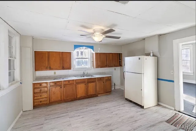 $135,000 | 123 East 2nd Street, De Soto, MO 63020