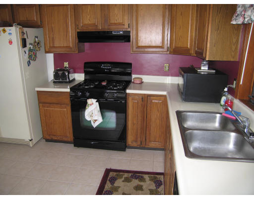 3 A Jesse George Road, Unit 3A Plaistow, NH 03865 - Photo 3 of 9 Gallery Image 3