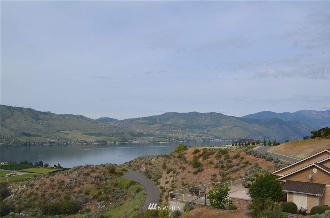 111 Crest Drive Chelan, WA 98816 - Photo 6 of 9 a view of lake with mountain