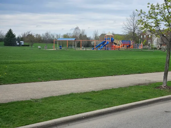 $359,000 | 674 Lambert Lane, Bartlett, IL 60103