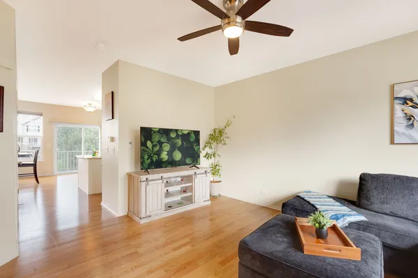 $359,000 | 674 Lambert Lane, Bartlett, IL 60103