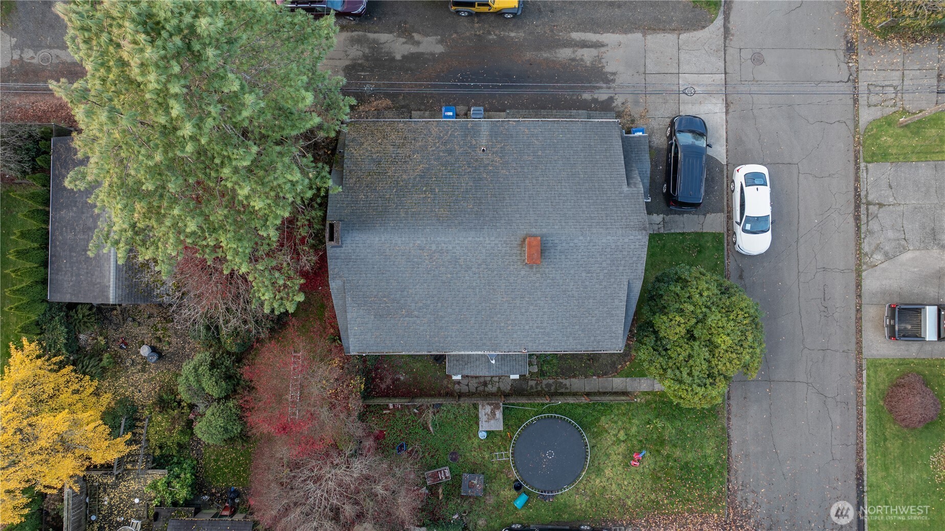 409 North M Street Aberdeen, WA 98520 - Photo 15 of 20 an aerial view of residential house with outdoor space