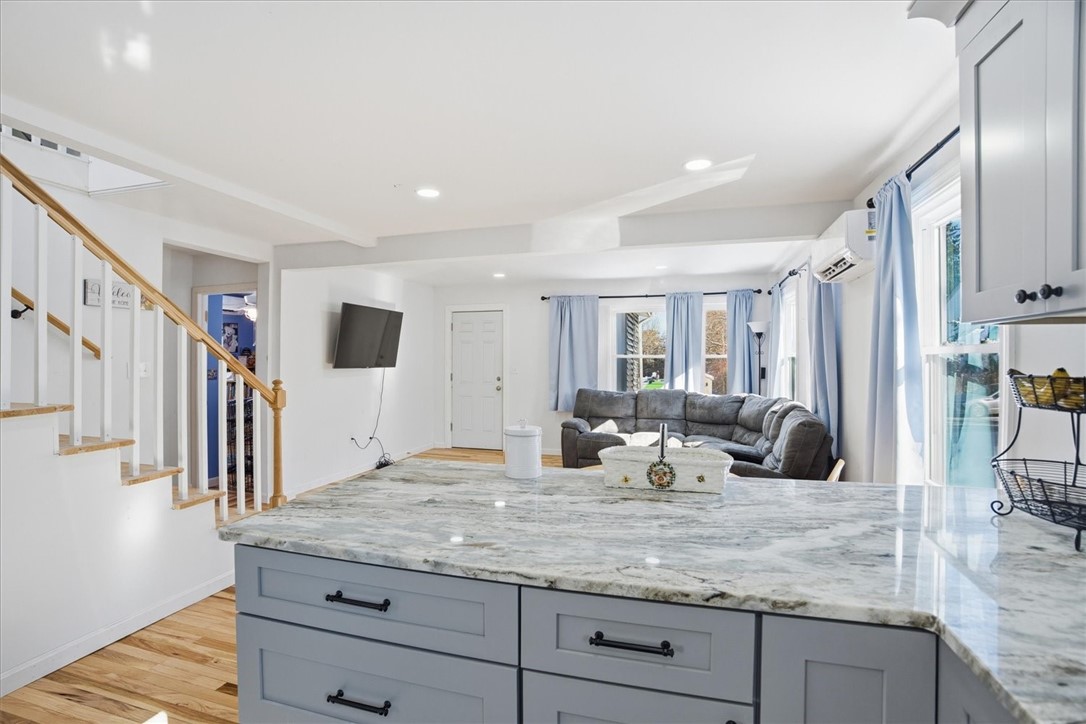 91 Church Street Westerly, RI 02808 - Photo 13 of 47