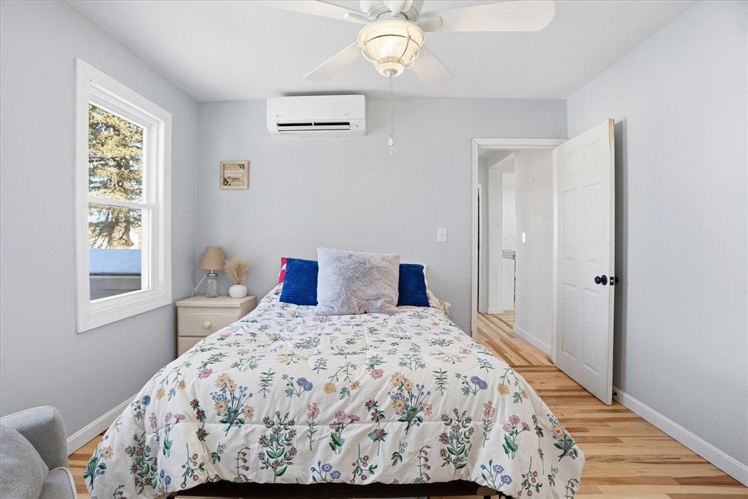 91 Church Street Westerly, RI 02808 - Photo 21 of 47