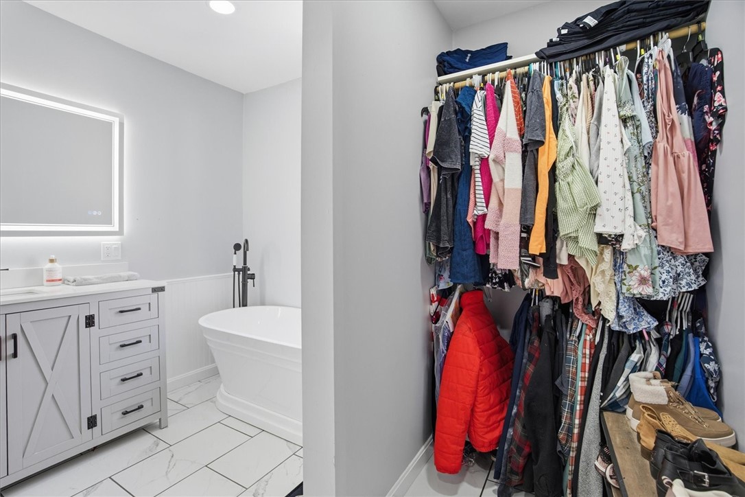 91 Church Street Westerly, RI 02808 - Photo 24 of 47