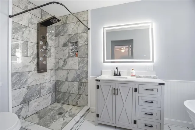 $440,000 | 91 Church Street, Westerly, RI 02808