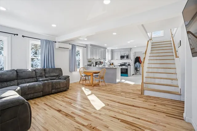 $440,000 | 91 Church Street, Westerly, RI 02808