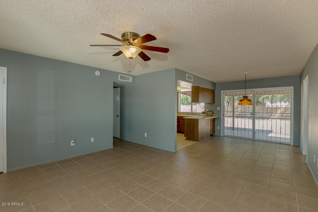 10622 West Ruth Avenue Peoria, AZ 85345 - Photo 7 of 28 07-Ruth_