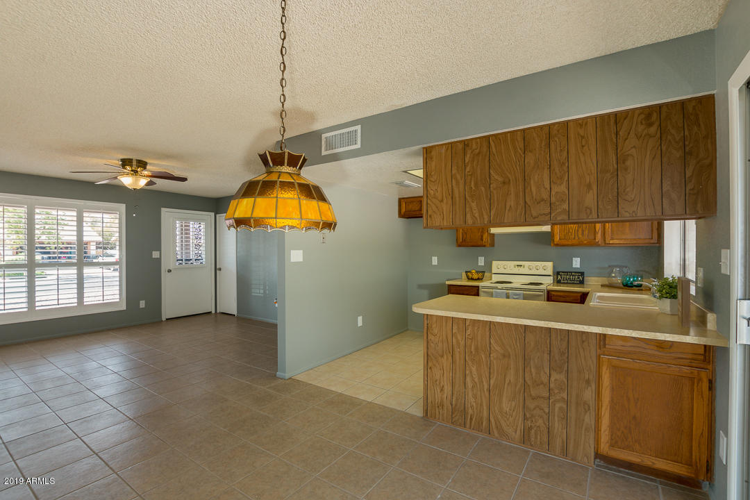 10622 West Ruth Avenue Peoria, AZ 85345 - Photo 9 of 28 09-Ruth_