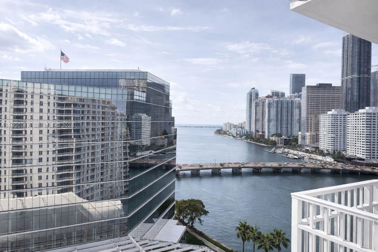 701 Brickell Key Boulevard, Unit 1611 Miami, FL 33131 - Photo 15 of 31