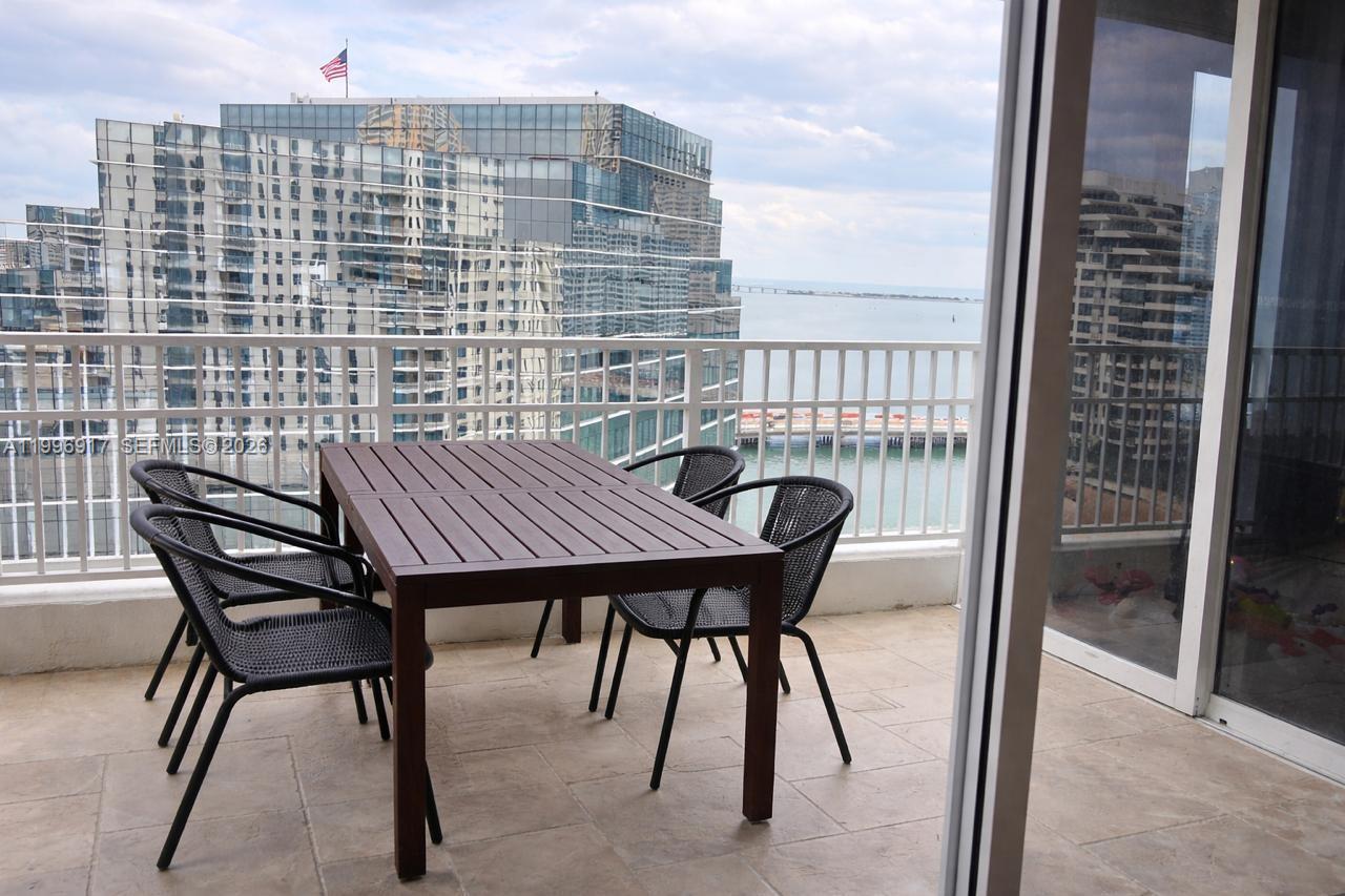 701 Brickell Key Boulevard, Unit 1611 Miami, FL 33131 - Photo 22 of 31