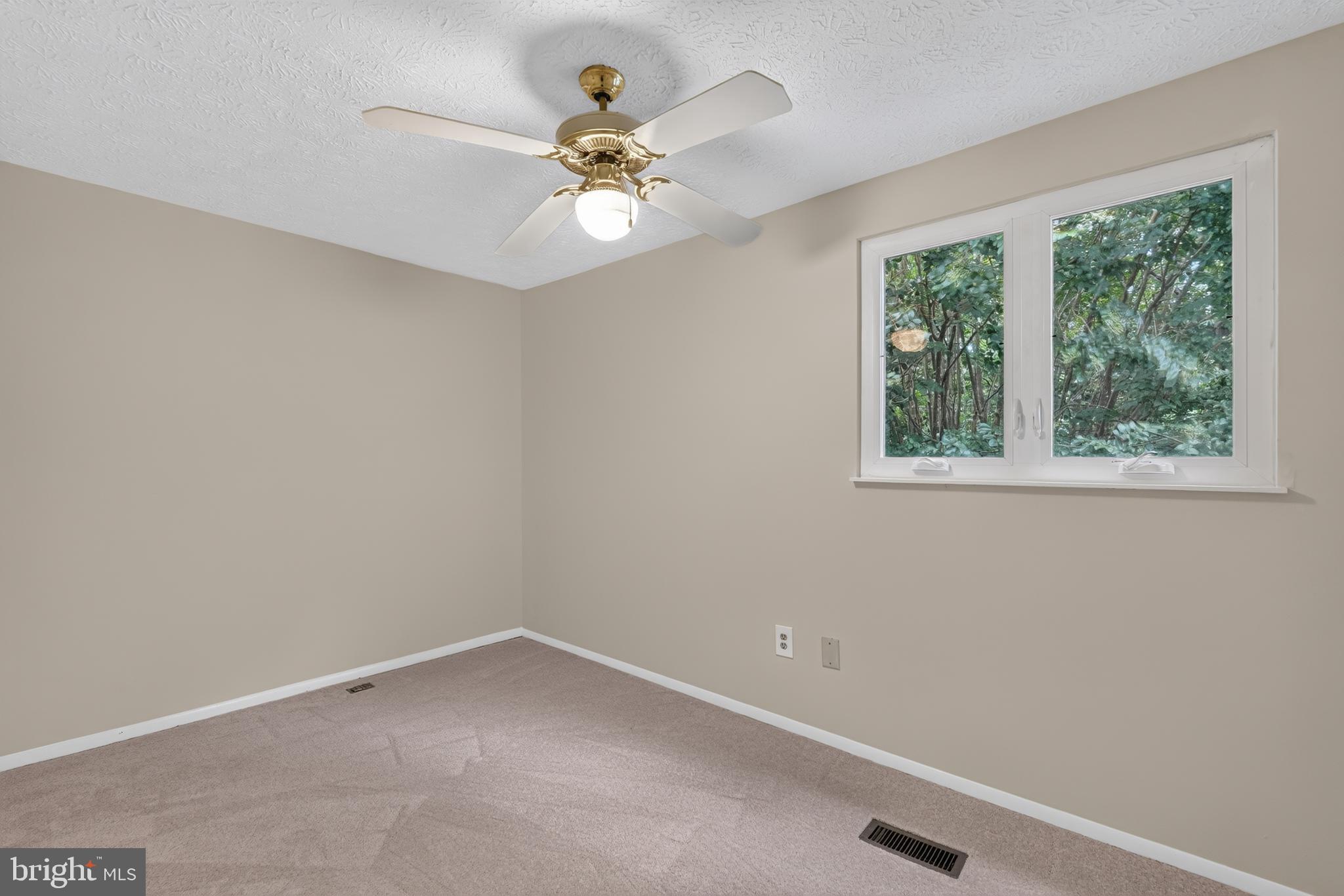 6313 Sunset Terrace Springfield, VA 22153 - Photo 18 of 27 Gallery Image 18