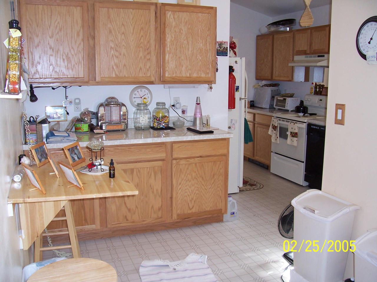 7740 Lake Road Tobyhanna, PA 18466 - Photo 8 of 12 kitchen