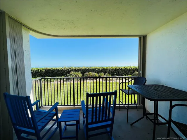 $5,100 | 10044 South Ocean Drive, Unit 203, Jensen Beach, FL 34957