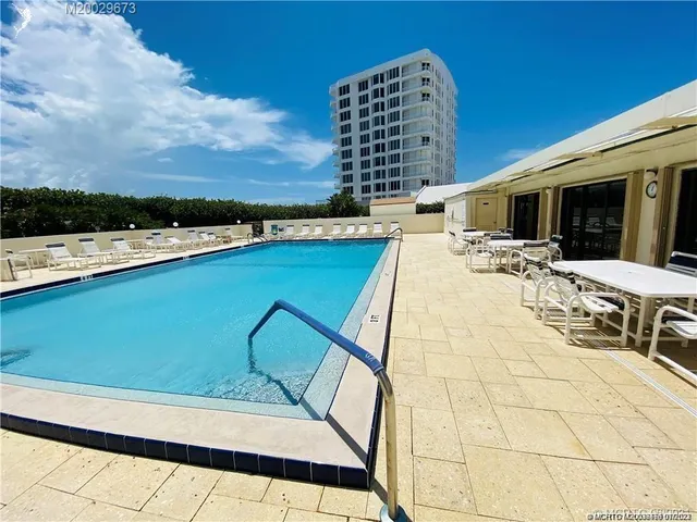$5,100 | 10044 South Ocean Drive, Unit 203, Jensen Beach, FL 34957