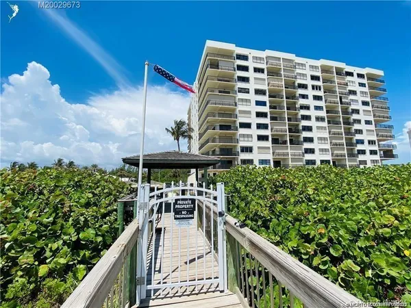 $5,100 | 10044 South Ocean Drive, Unit 203, Jensen Beach, FL 34957