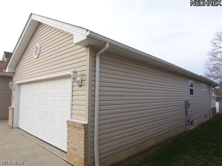 5502 Kenneth Avenue Parma, OH 44129 - Photo 2 of 18