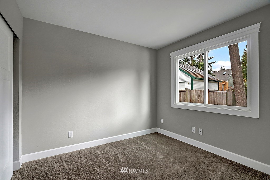 3119 165th Place Southeast Bothell, WA 98012 - Photo 16 of 18 Gallery Image 16