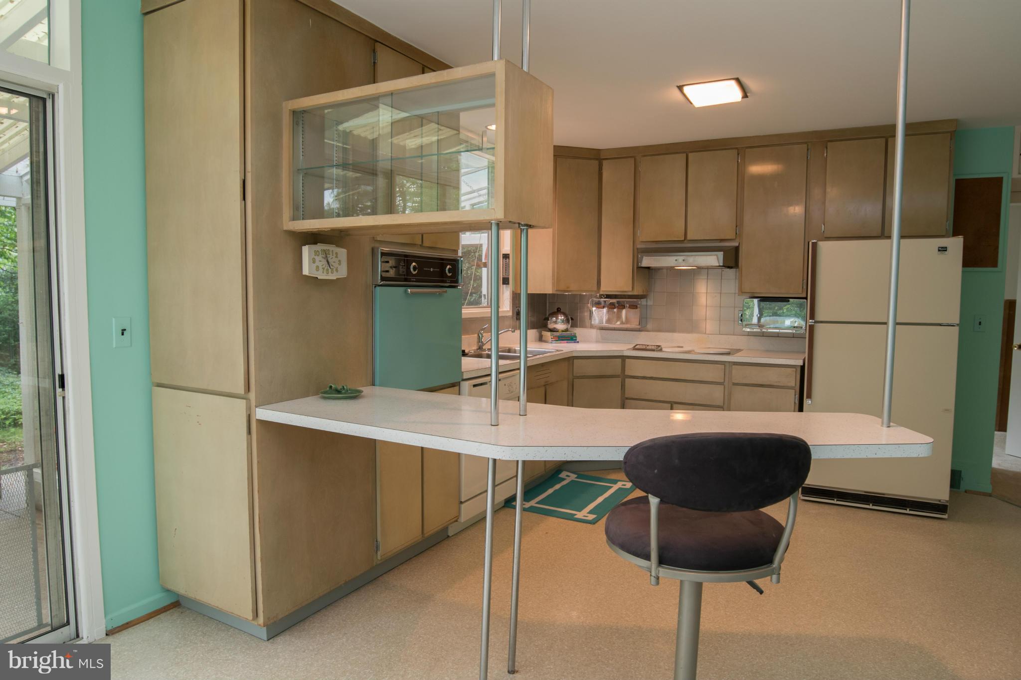 7608 Elba Road Alexandria, VA 22306 - Photo 7 of 24 Kitchen