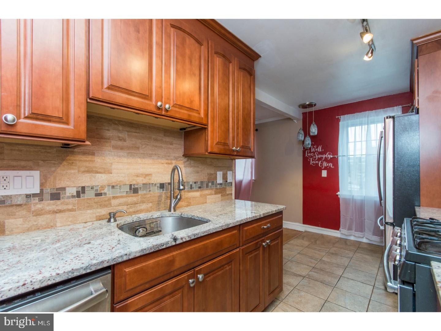 8308 Lynnewood Road Philadelphia, PA 19150 - Photo 6 of 15