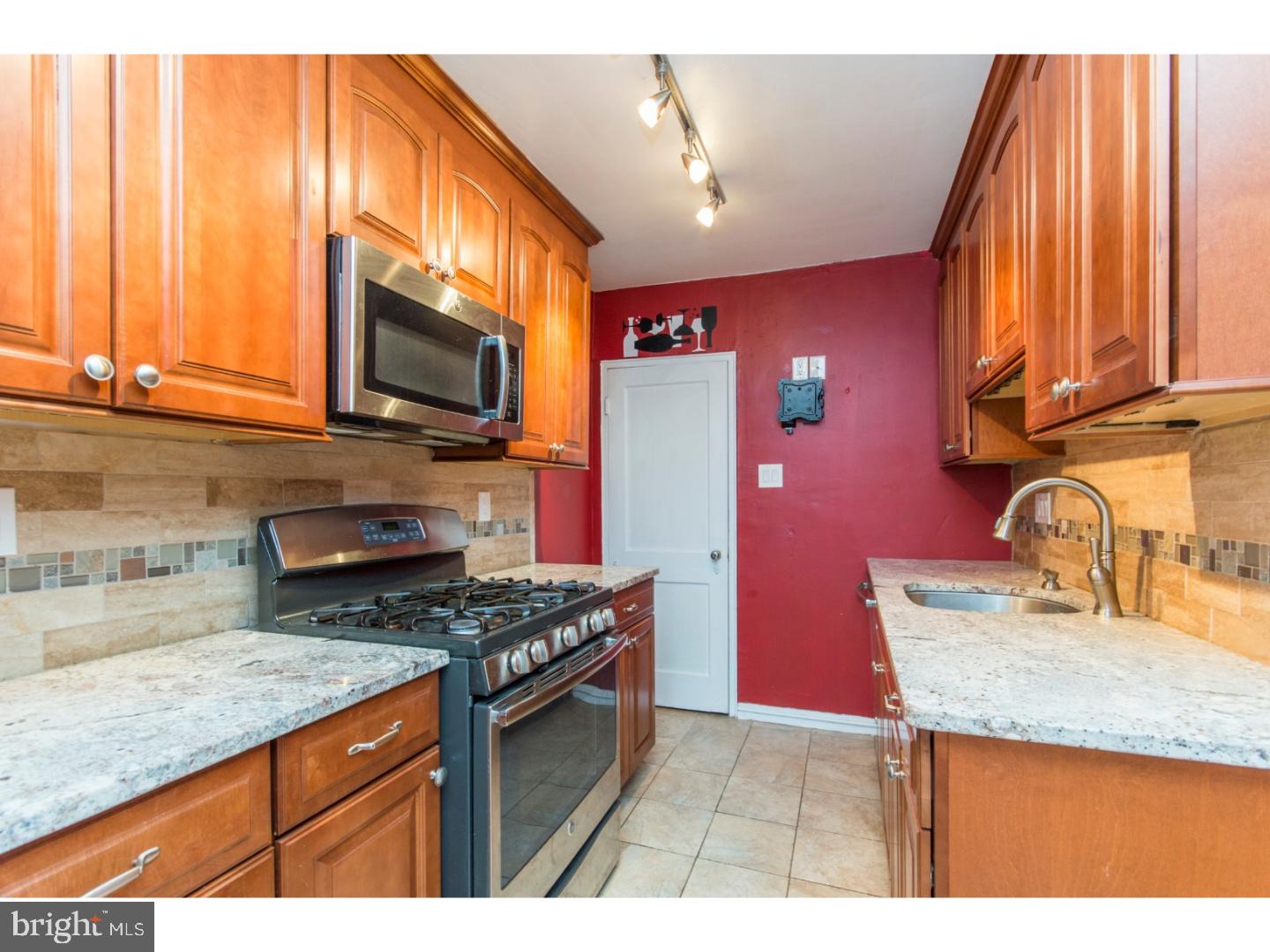 8308 Lynnewood Road Philadelphia, PA 19150 - Photo 7 of 15