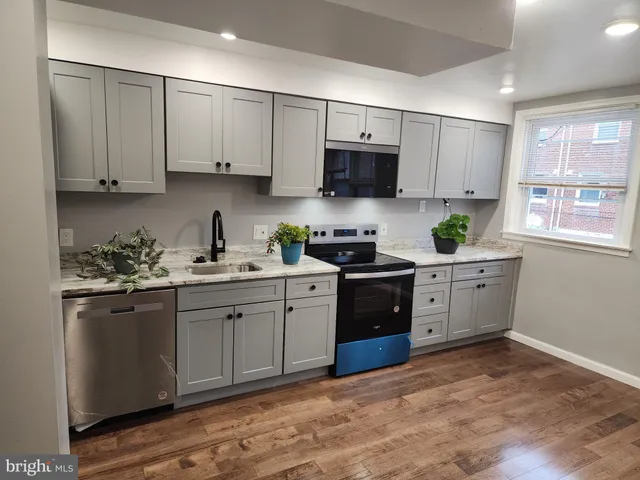 $1,800 | 6613 Eastwood Street, Philadelphia, PA 19149