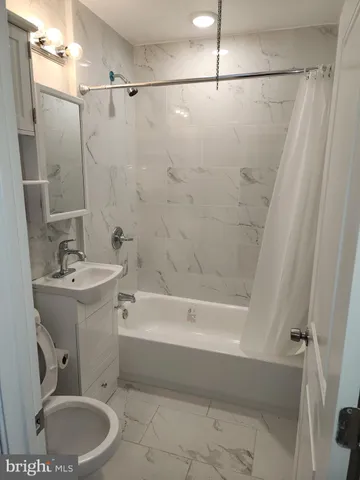 $1,800 | 6613 Eastwood Street, Philadelphia, PA 19149