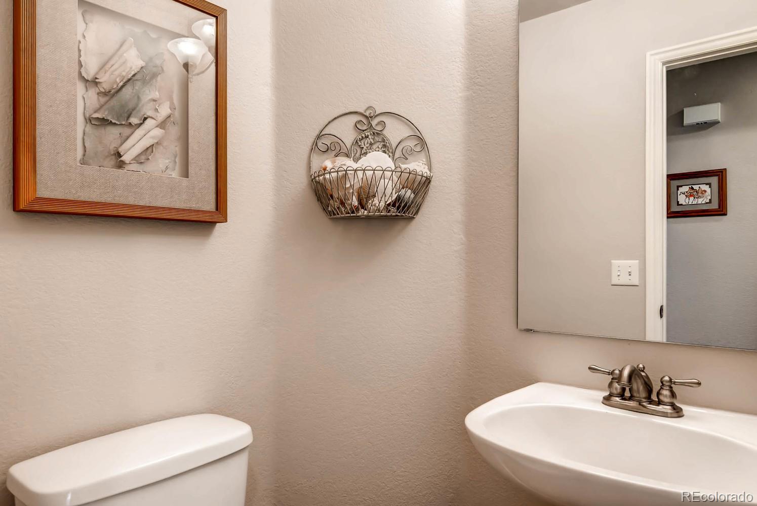 9701 Crosspointe Drive Highlands Ranch, CO 80130 - Photo 12 of 28 Gallery Image 12