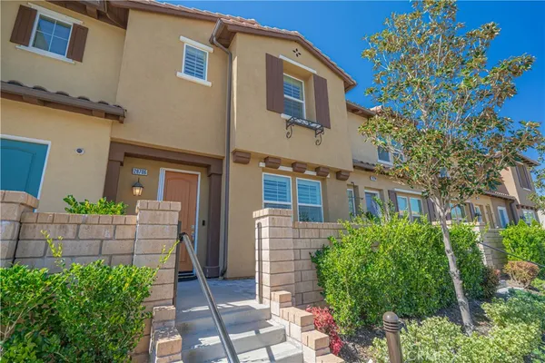 $659,000 | 28706 Jardineras Drive, Valencia, CA 91354