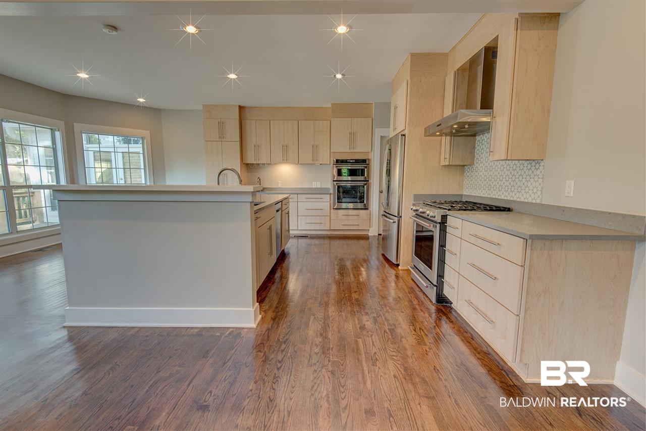 458 Ivy Circle Fairhope, AL 36532 - Photo 7 of 19 Kitchen