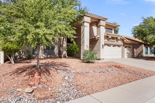 $749,900 | 1214 West Iris Drive, Gilbert, AZ 85233