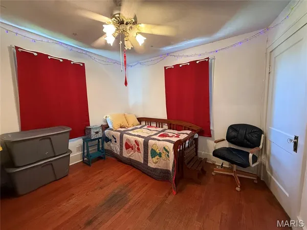 $135,000 | 566 Hamilton Avenue, Wood River, IL 62095