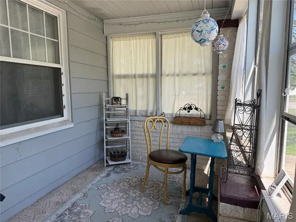 $135,000 | 566 Hamilton Avenue, Wood River, IL 62095