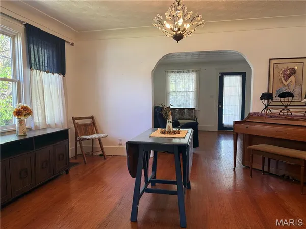 $135,000 | 566 Hamilton Avenue, Wood River, IL 62095
