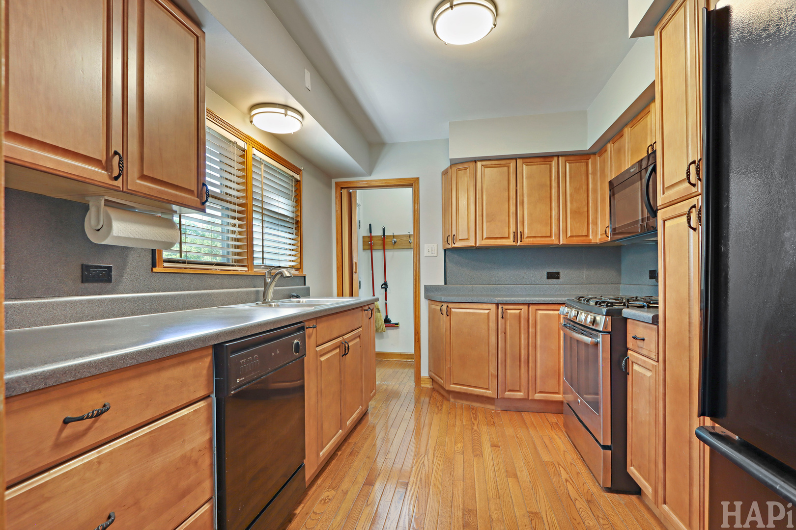 281 Chestnut Street Antioch, IL 60002 - Photo 8 of 17