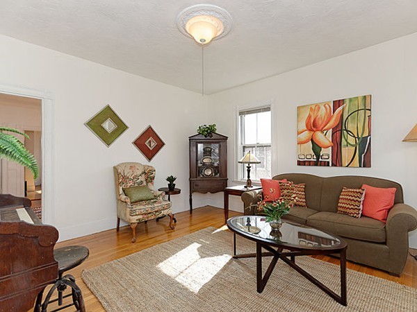 34 Goldsmith Street, Unit 3 Boston, MA 02130 - Photo 3 of 24 Gallery Image 3