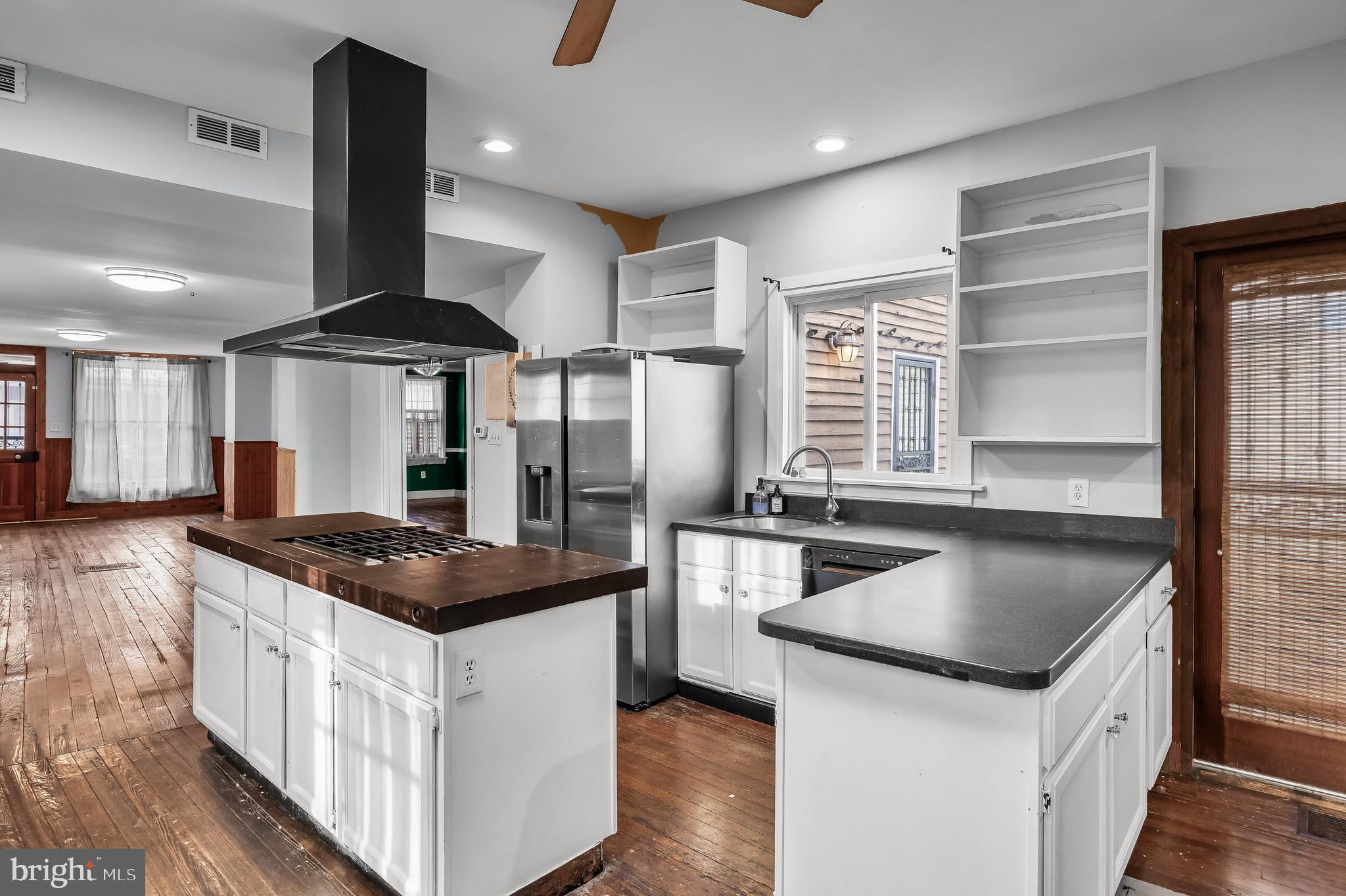 118 Mill Street Mount Holly, NJ 08060 - Photo 10 of 55