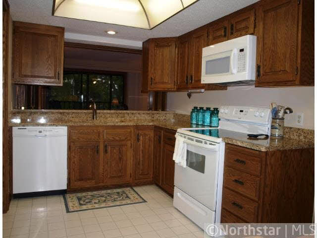 8430 Pennsylvania Road, Unit 205 Bloomington, MN 55438 - Photo 4 of 11