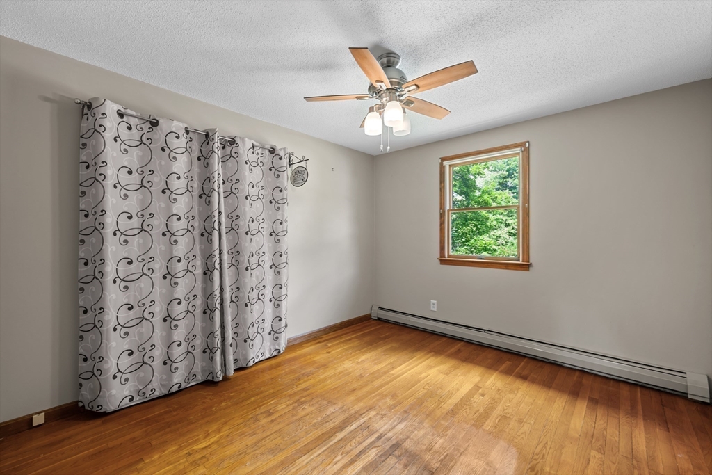22 Smithville Road Spencer, MA 01562 - Photo 9 of 36 Gallery Image 9